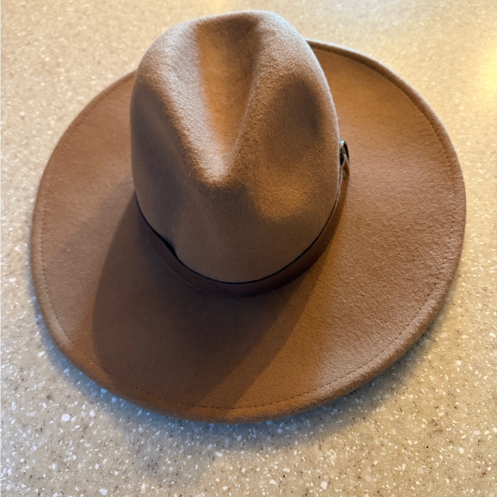 Artisan Tan Wool Hat with Black Trim